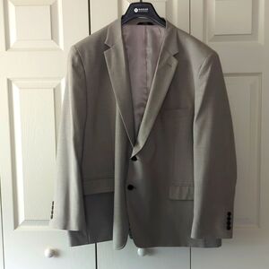 Men's khaki/tan suit jacket